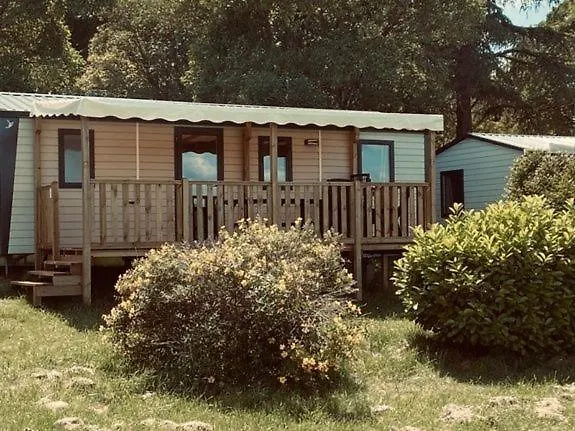 Camping Le Lac De Thoux 호텔 Saint-Cricq 0*,